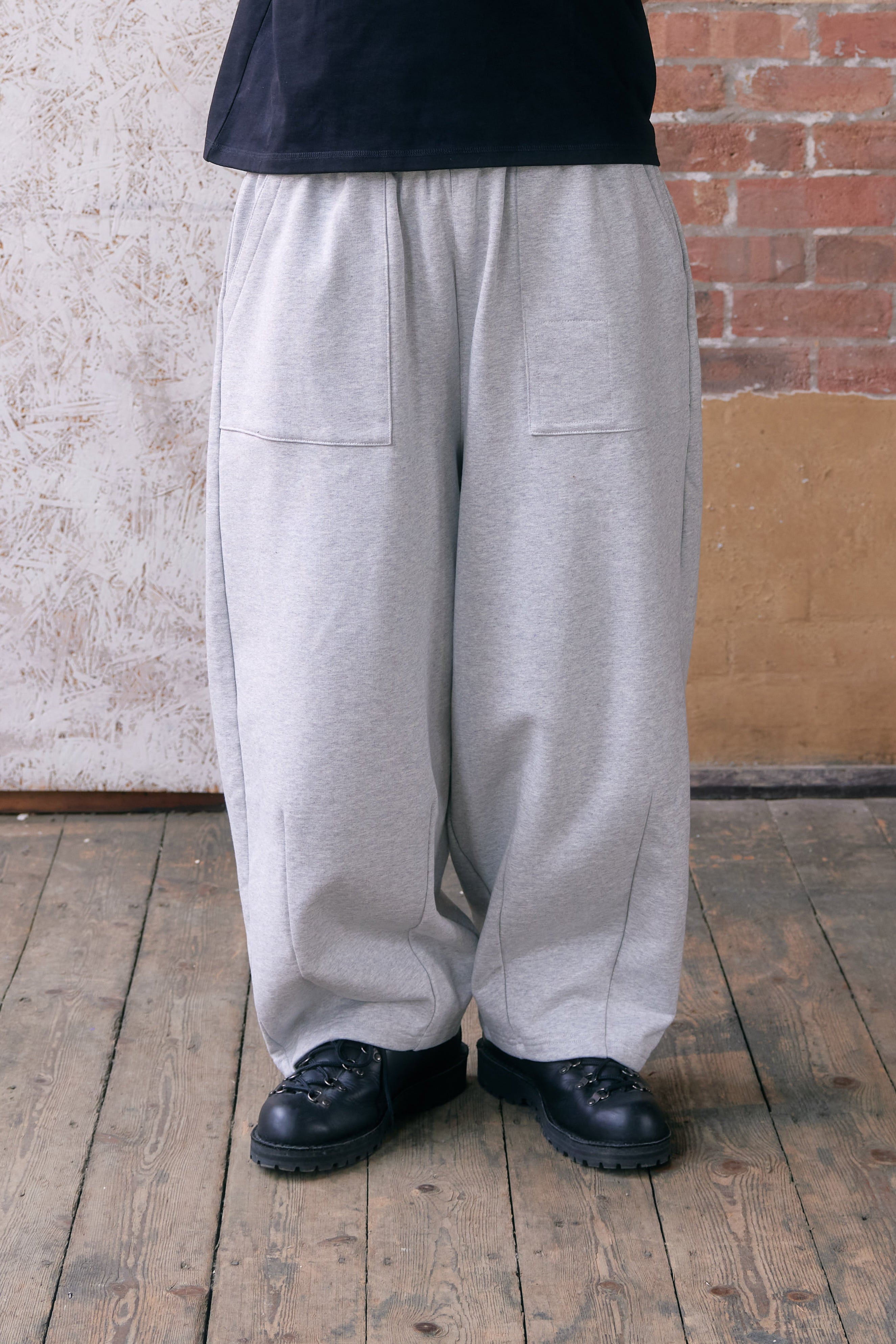 【KOOLOSET】BN Balloon Sweatpants Balloon Sweatpants - Grey – SCRT