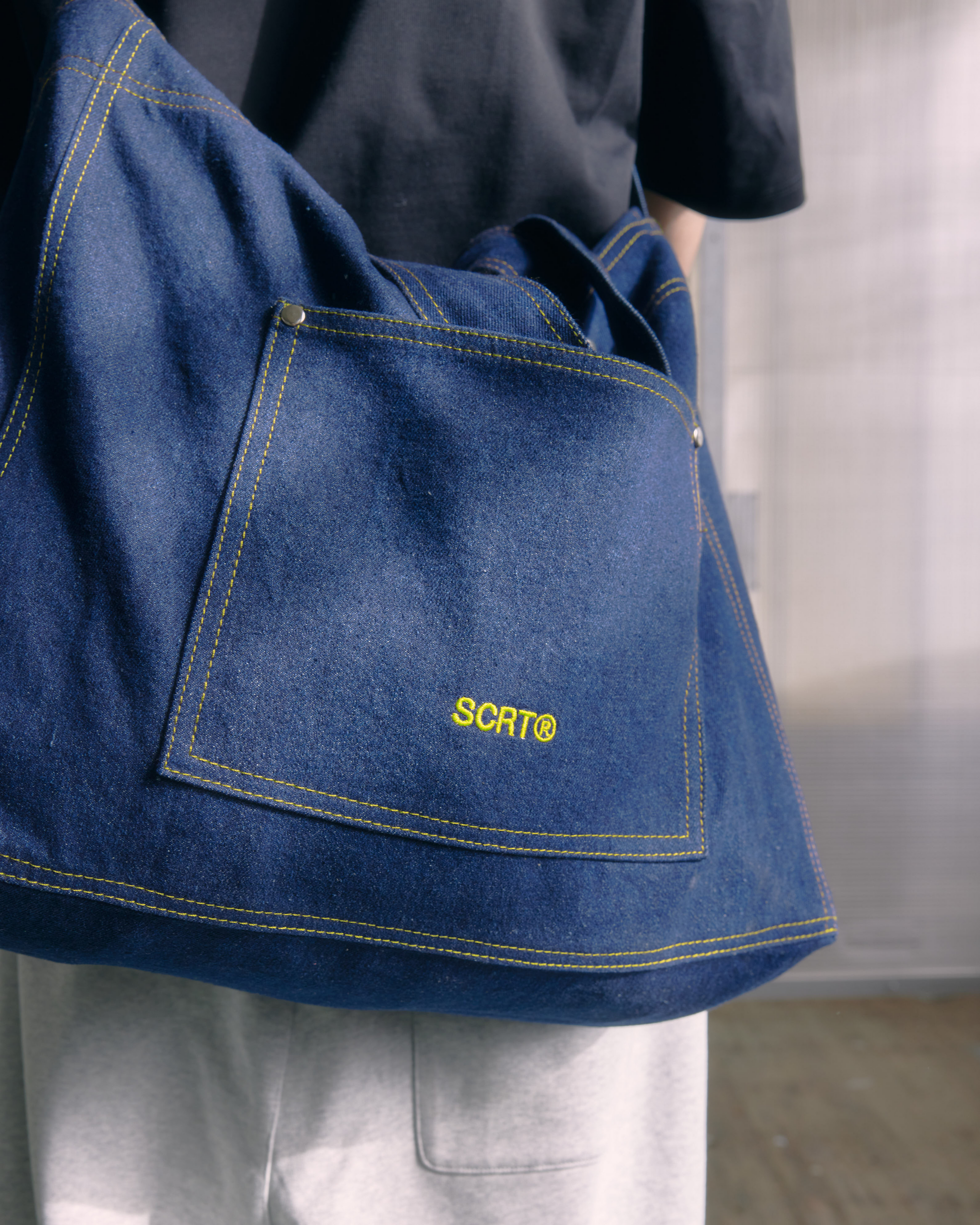 デニムトートバッグ - インディゴ – SCRT