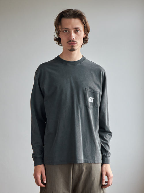 Essentials Longsleeve - Pigment Dyed Black