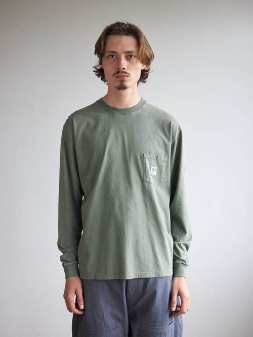 Essentials Longsleeve - Pigment Dyed Green