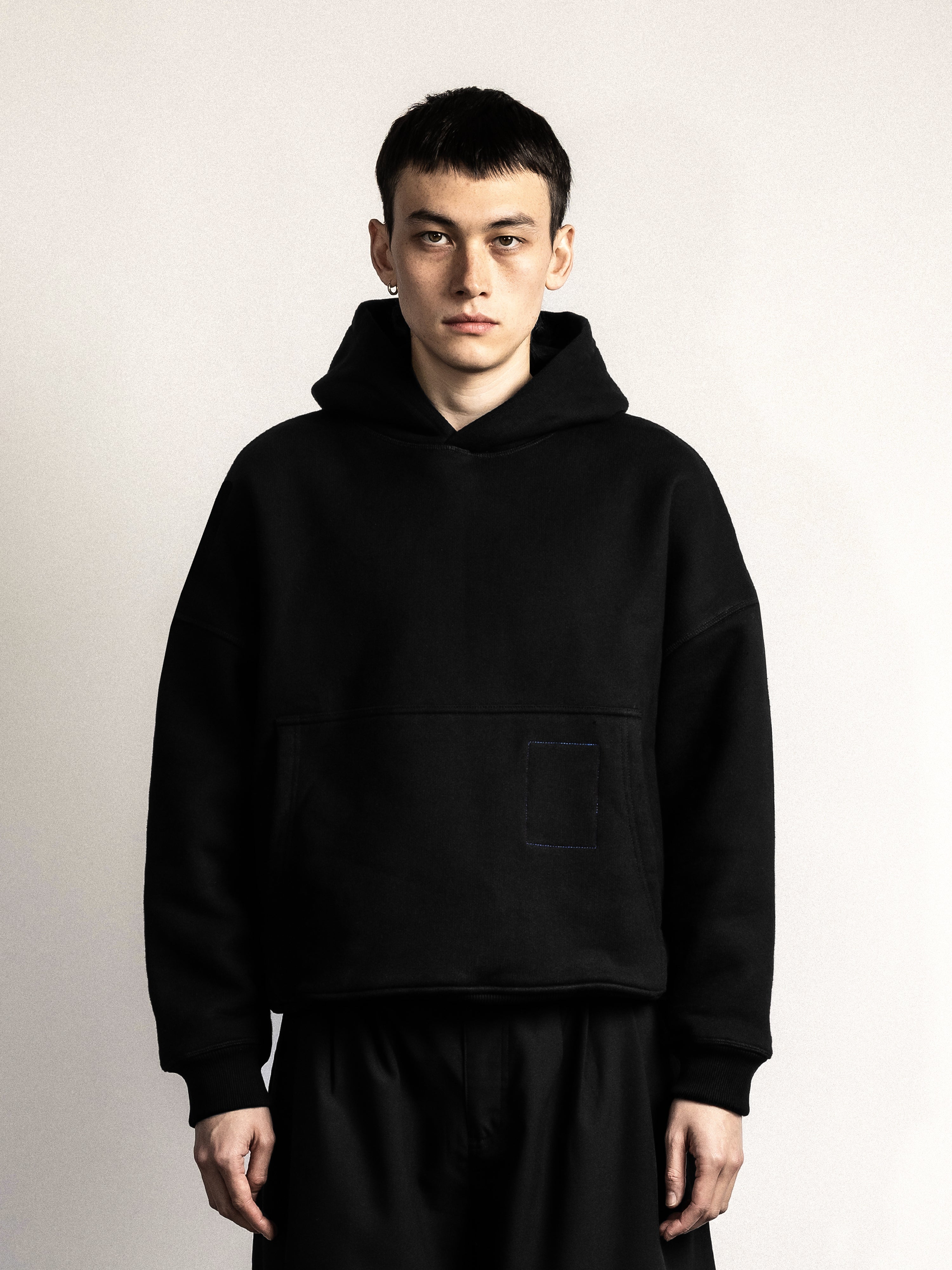 SUPER-HEAVY® Cropped Hoodie - Black – SCRT