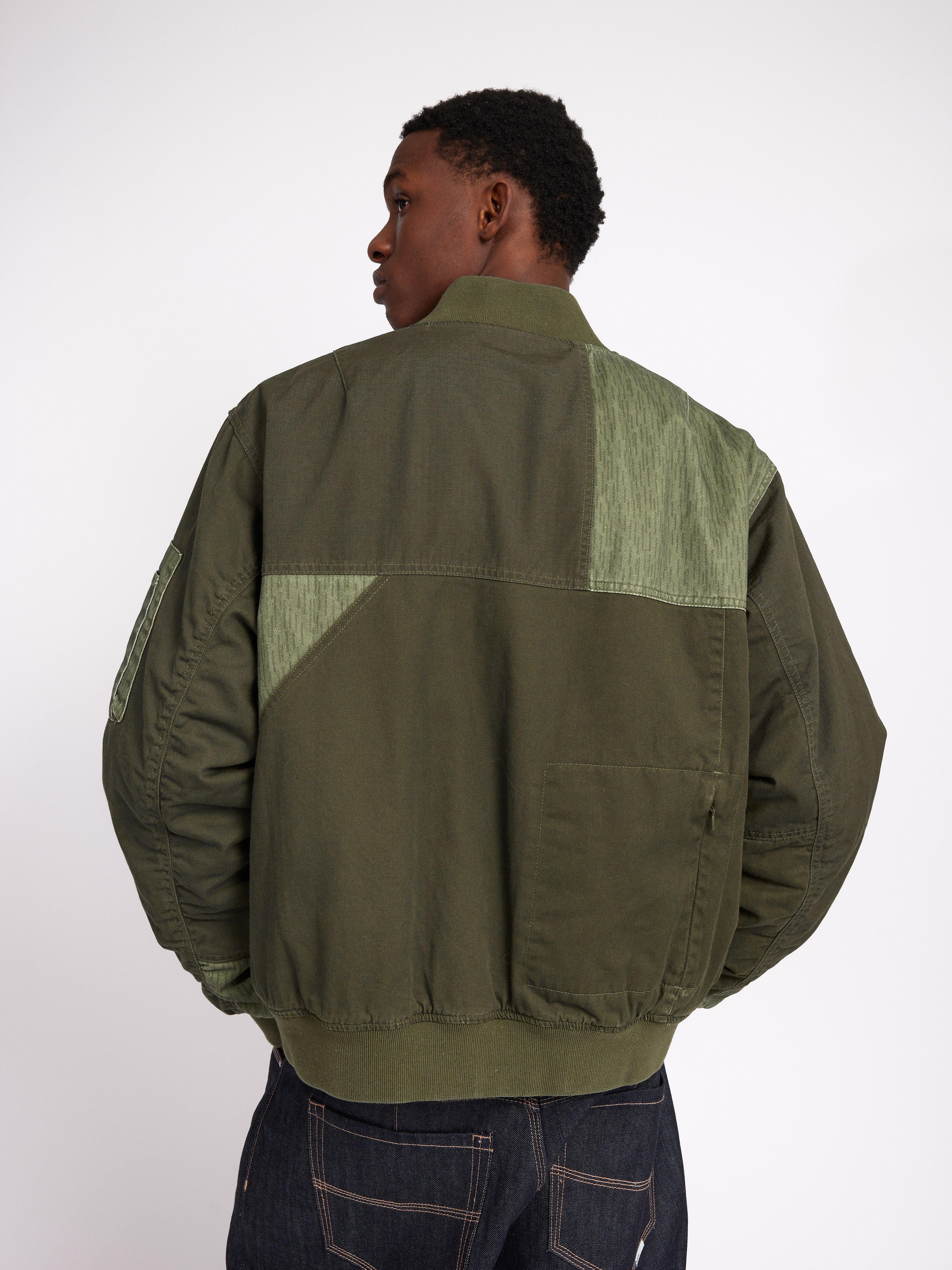 パッチワークリバーシブルボンバージャケット - アーミーグリーン – SCRT